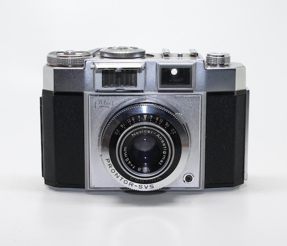 ツァイス・イコン・コンティナ II：露出計付きヴィンテージ 35 mm