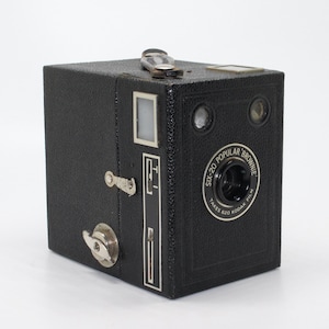 Vintage Kodak Six-20 Brownie Box Camera (c. 1939) with Carry Case