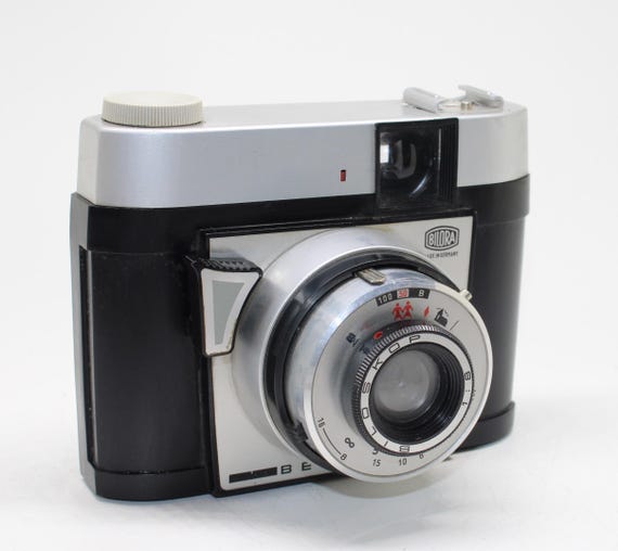 1962 Bilora Bella 66 120 Film Compact Camera with case - Tested