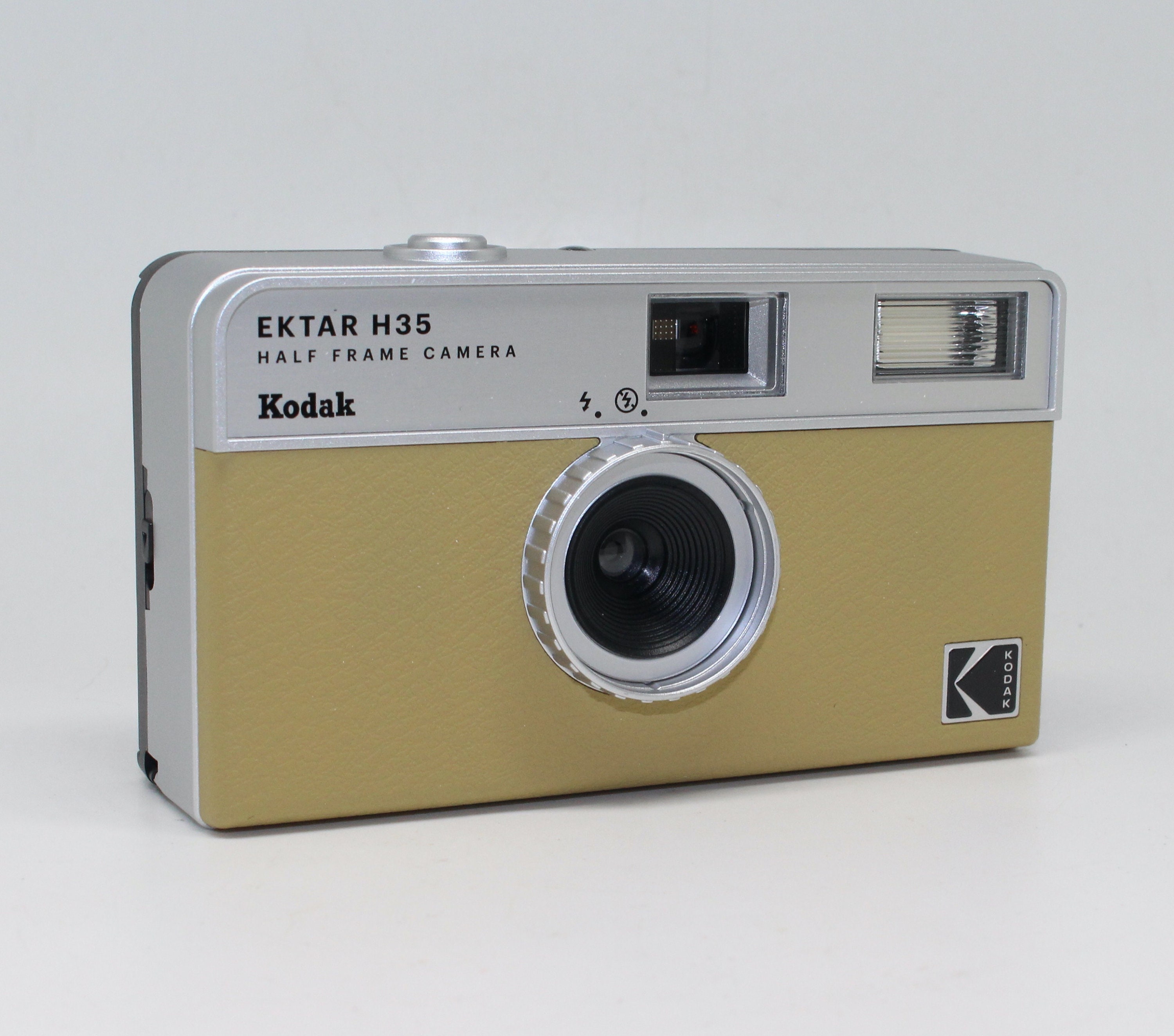  KODAK EKTAR H35 - Cámara de medio cuadro, 35mm, reutilizable,  sin enfoque, ligera, fácil de usar, (salvia y pilas AAA no incluidas) :  Electrónica