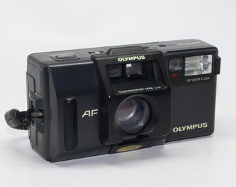 Olympus AF-1 (AF1) 35mm Film Auto Focus Compact Camera with cases and close-up lens – Tested and Very Good Condition - c.1986