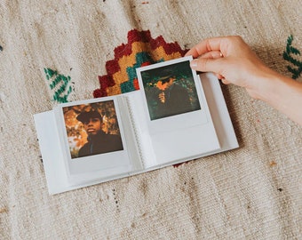 Polaroid White Photo Album - The perfect way to store your classic instant photos - Room for 40 in total - Fantastic Retro Gift