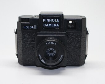 HOLGA 120 PC Pinhole Black Lomo Medium Format 120 'Toy' Film Camera - Fab for Lomography Photos - Great gift