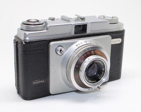1958 Dacora Dignette Vintage 35mm Film Camera - Cassar Lens and case - Tested