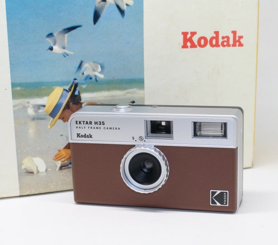 Kodak Ektar H35 Half Frame Camera / Portra 400 / First time using