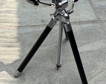 Vintage Metal Chrome & Black Camera Tripod: Max 120cm when fully extended