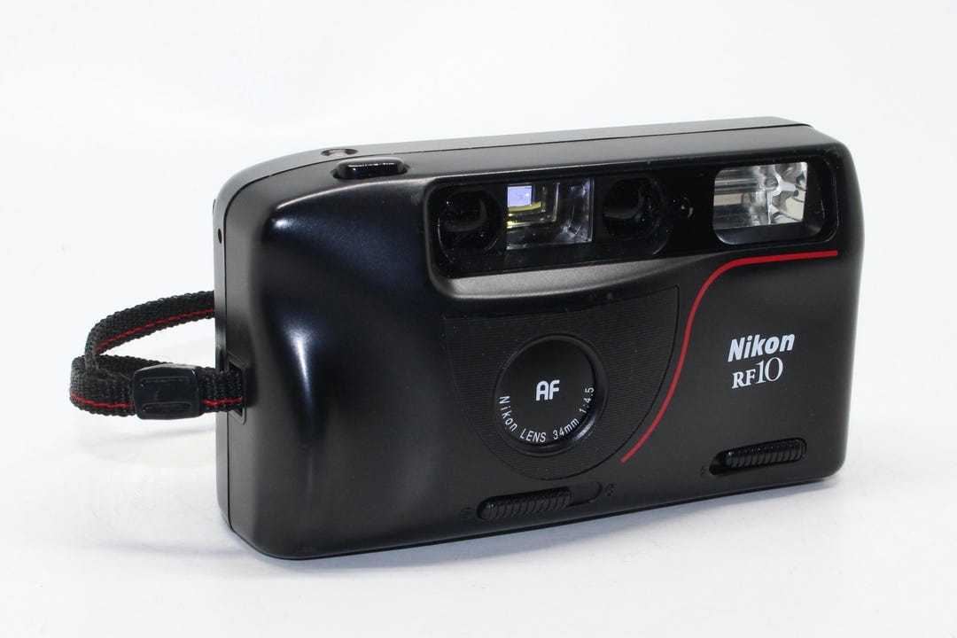Nikon RF-10 35mm Film Camera: Auto-focus, With Case