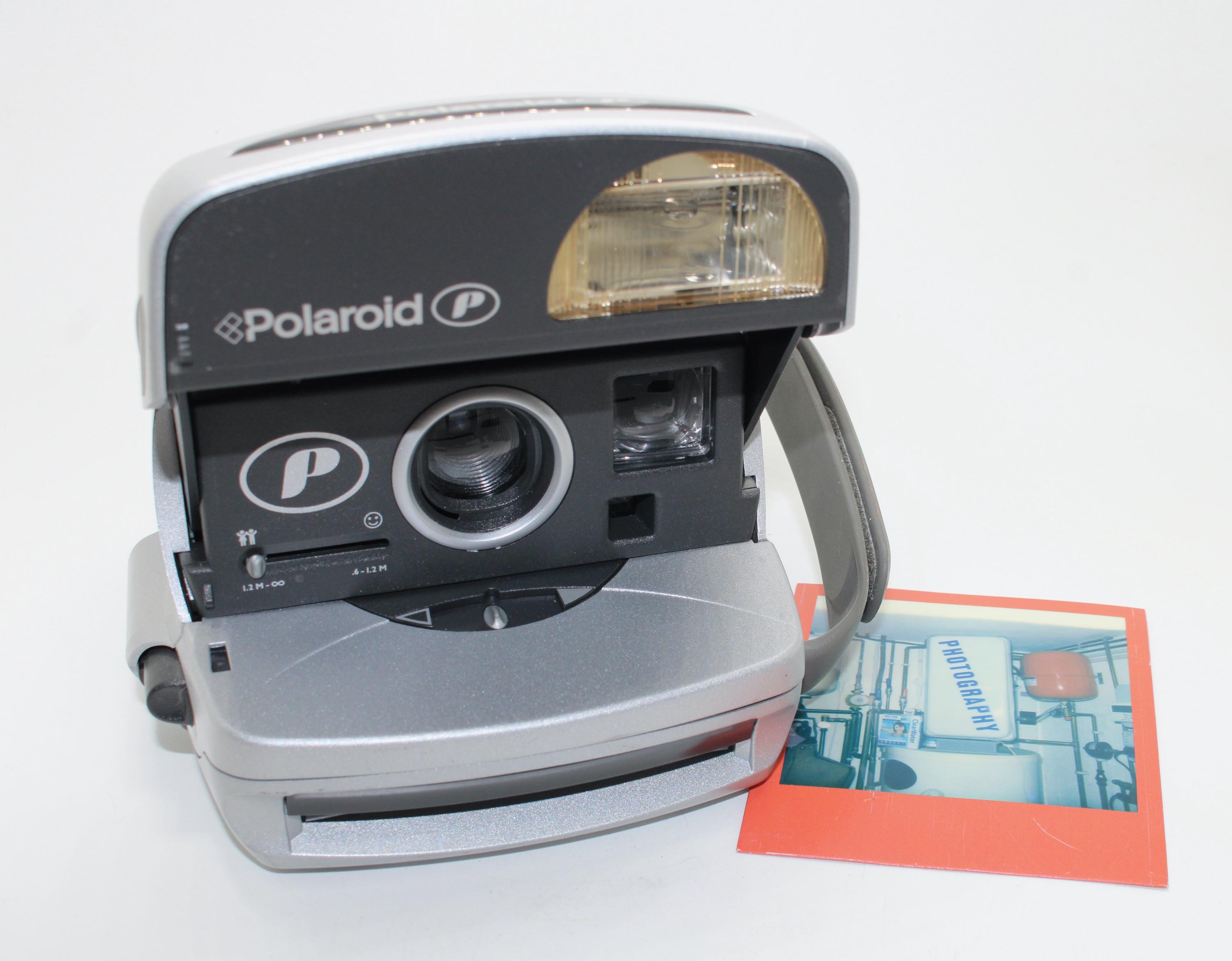 1990年代のヴィンテージ ポラロイド P600 インスタントカメラ