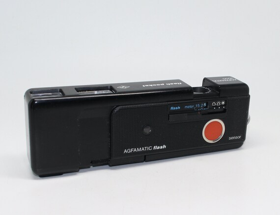 Agfamatic 3000 Flash Sensor Pocket 110 Film Camera With New