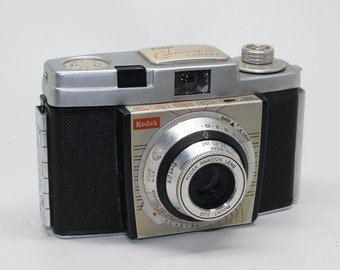 Kodak Colorsnap 35 Model 1 Camera with ever-ready case – 35mm Film, tested and good condition - c.1959 - Lomography / Lomo