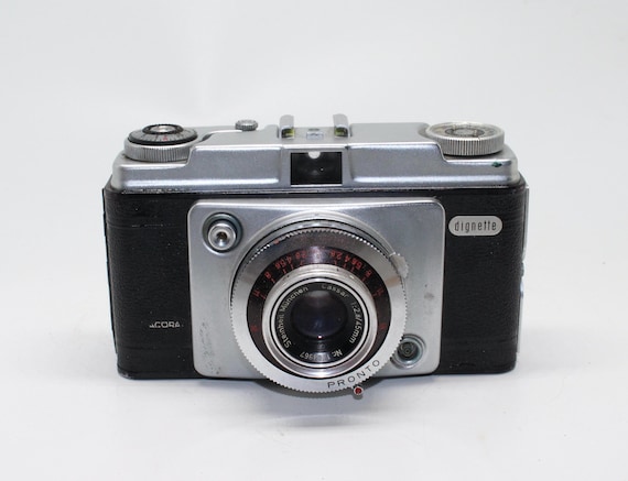 Dacora Dignette Vintage 35mm Film Camera - Cassar Lens, 1958, with Case
