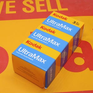 Película Kodak Ultramax 400 de 35 mm - 3 rollos, 108 exposiciones imagen 3