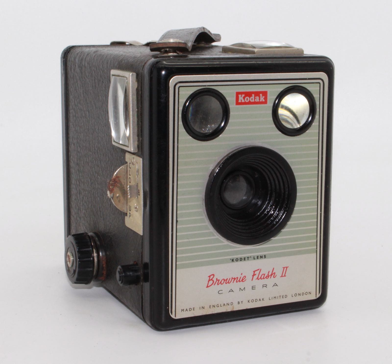 Kodak Brownie Flash II Box camera 620 Film c. 1957 to 1960