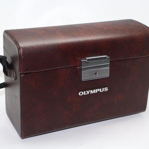 Borsa/custodia rigida originale vintage per fotocamera Olympus 35 mm. Adatta per OM1, OM2, OM10 ecc. - Ottime condizioni.