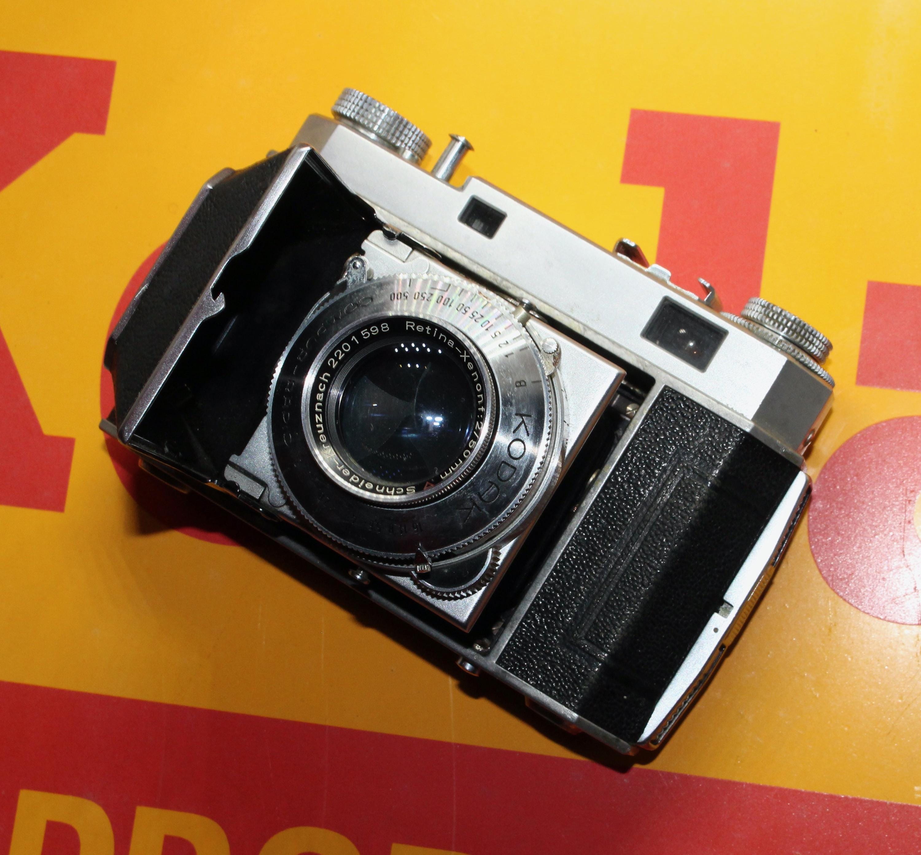 コダック レチナ II レンジファインダーカメラ：35 mm フィルム