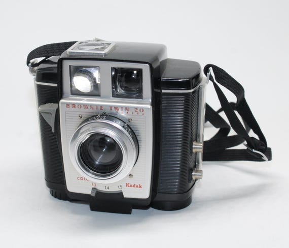 1959 Kodak Brownie Twin 20 Camera 620 Film with original case – Tested
