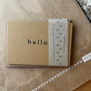 Bonjour Cartes de correspondance - Dix notes imprimées à la main en typographie avec enveloppes - Fabriquées en Angleterre