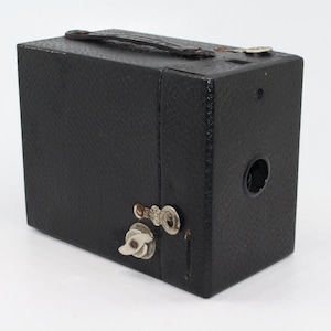 Kodak Hawkeye No. 2 Model C 120 Film Antique Box Camera – c. 1929 - Tested and good condition