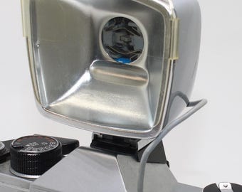 Zeiss Ikon Ikoblitz LD Flash Unit with carry case – Very good condition