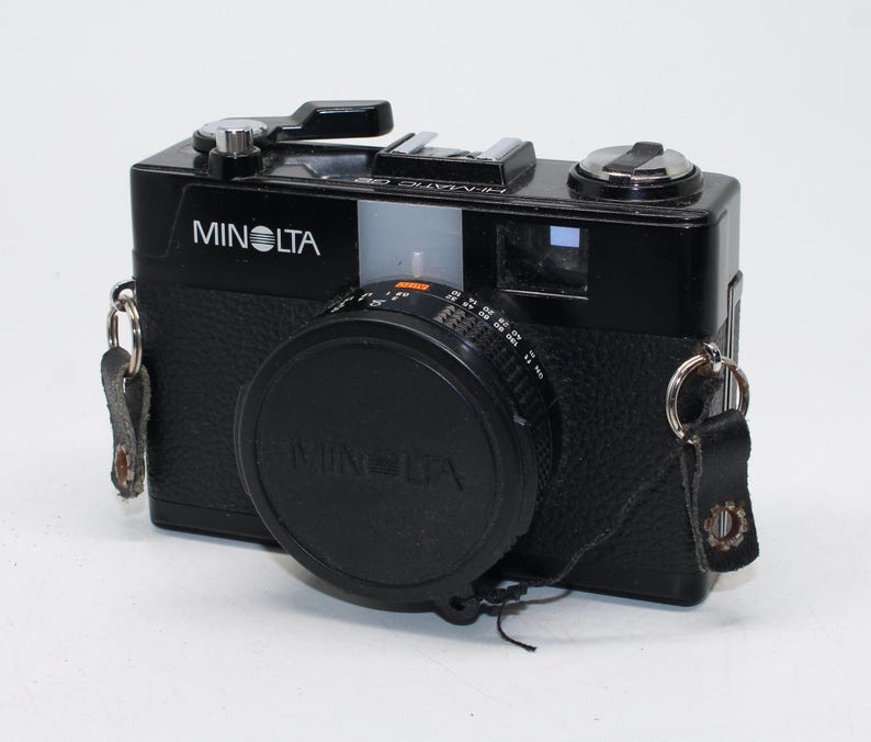 1982 Minolta Hi-matic G2 35mm Compact Camera With Flash and Box ...