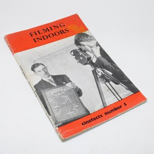 Guía para filmar en interiores, de Denys Davis – Fountain Press, 1953. Manual de fotografía.