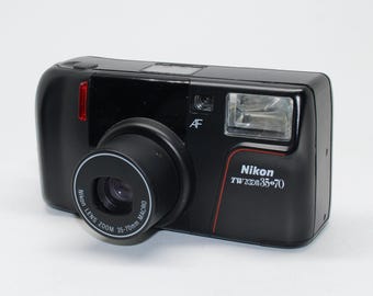 Vintage 1990 Nikon TW Zoom 35-70 35mm Film Camera with case - Tested