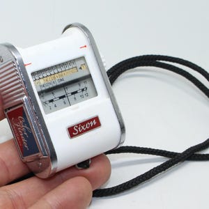Vintage Gossen Sixon Light Meter: Retro Photography Tool with Case