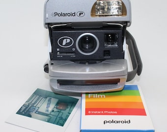 Polaroid 636 Close Up Instant Camera with a brand-new 600