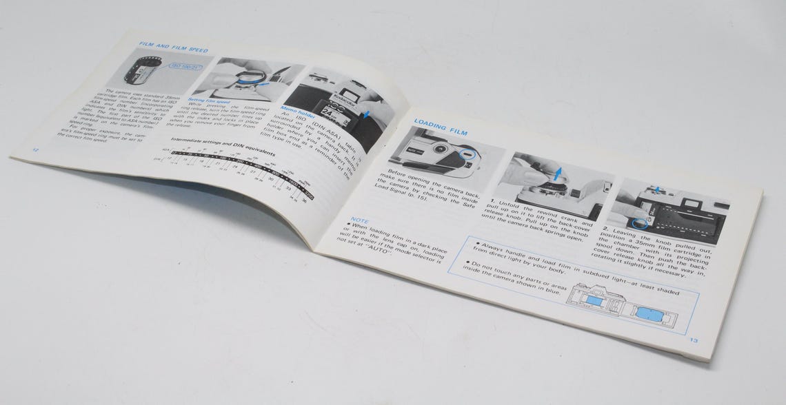Minolta X-300 SLR Camera Manual - 35mm Film (c. 1984) - Vintage Instructions, foto 2 di 2
