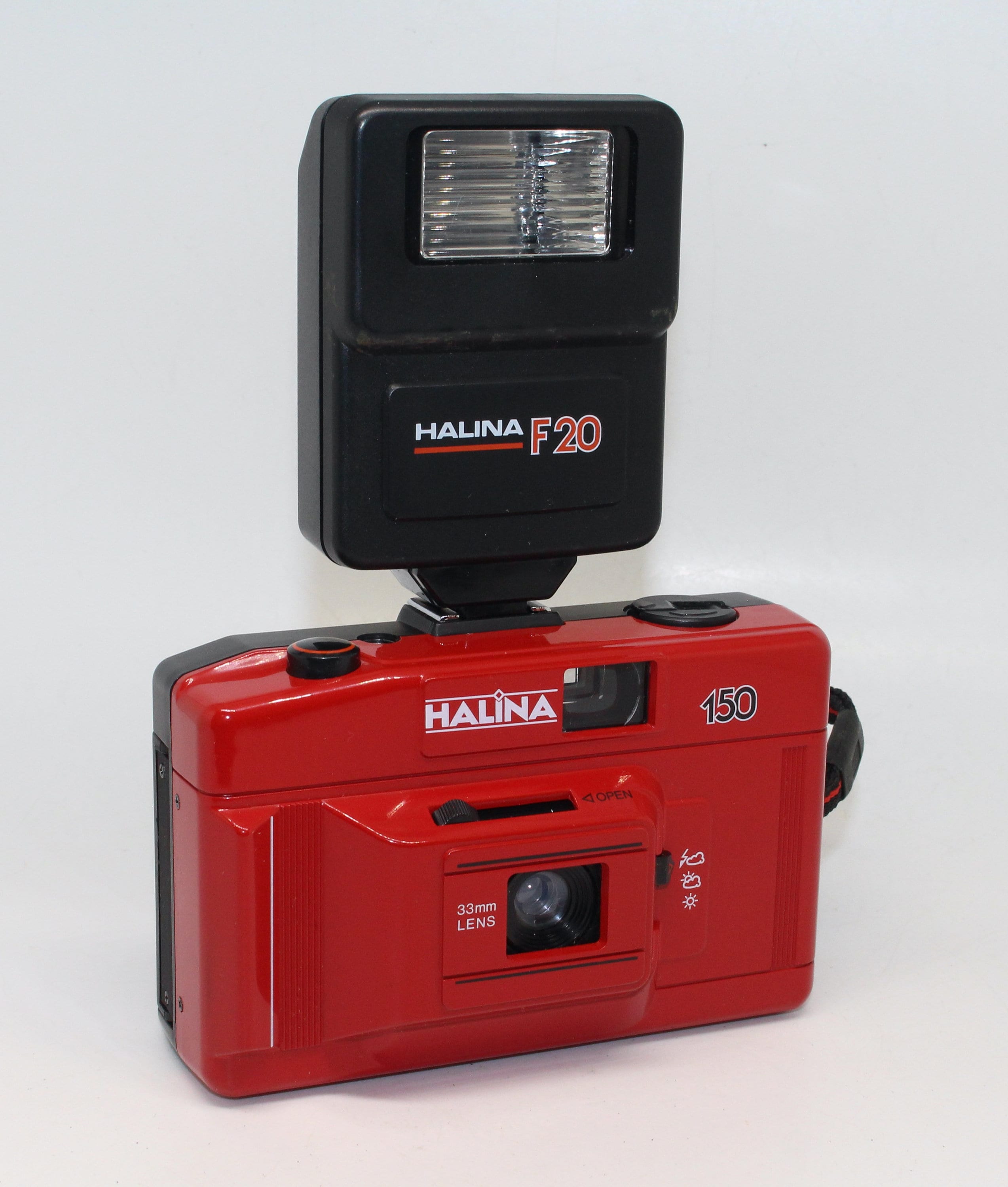 Halina 150 35mm Film Compact Camera With F20 Flash in Retail Boxes