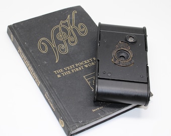 Antique 1919 Vest Kodak Pocket Autographic 'Soldier's camera' with case and history book