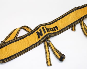 Vintage 1970s Nikon SLR / DSLR Camera Neck Strap – Retro chic - Very good condition