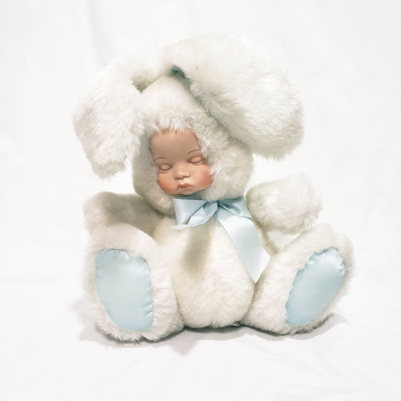 EASE DESIGN ×kilke ラビット　ホワイト　ぬいぐるみ　中古品 EASE DESIGN ×kilke ラビットホワイトぬいぐるみ中古品