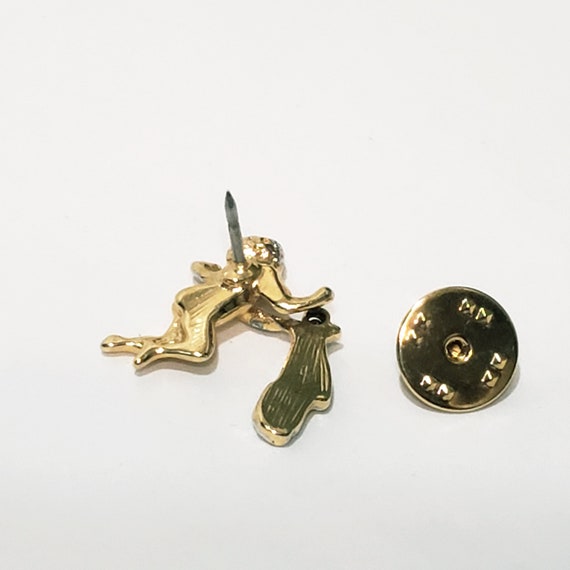 Angel Cherub Holding Golf Club Bag Sports Lapel Pin 1
