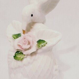 Hummingbird White Bell Ceramic Flower Leaves 5 » vintage Pink Rose