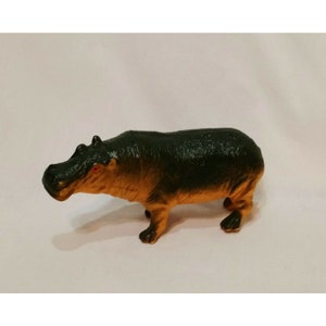 Hippopotamus Hippo Figure Gray Tan 4.5&quot;  1998 TM Plastic Toy Africa Wild Animal