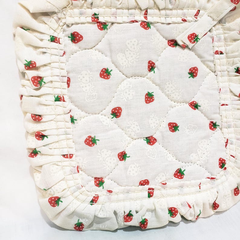 Strawberry Strawberries Cross Stitch Flap Quilted Pot Holder 7.5" NOS Cream Red image 3