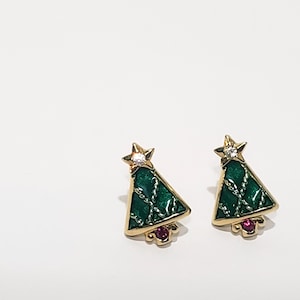 Christmas Tree Earrings Pierced 3/4&quot; Gold Tone Green Enamel Rhinestones Vintage