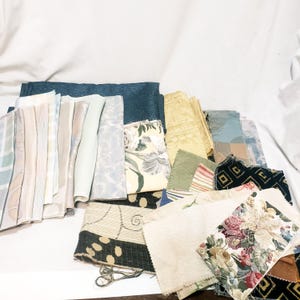 3 libras e 6 onças de tecido, pequenos retalhos, amostras de peças misturadas, tamanhos, cores e texturas