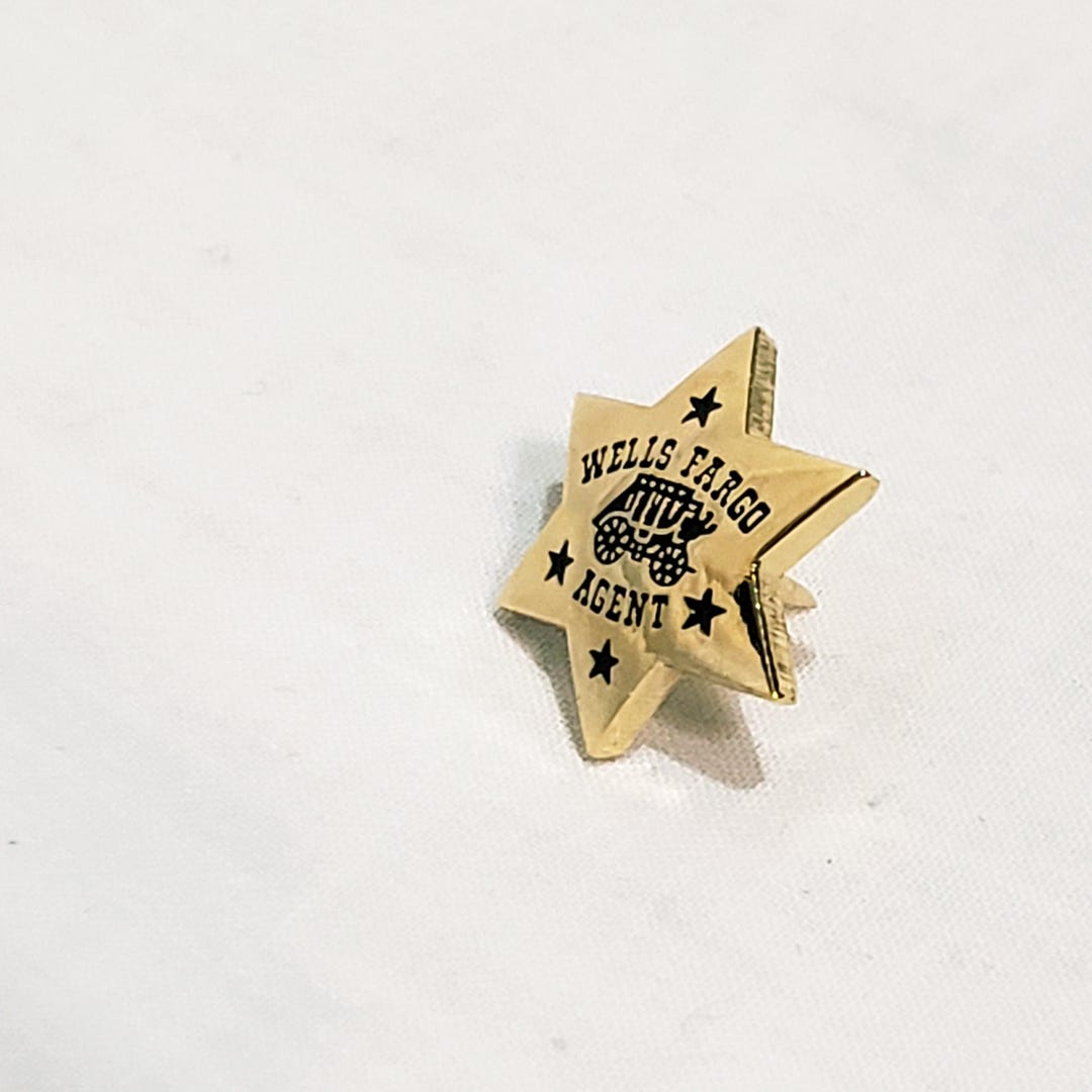 Wells Fargo Bank Agent Mini Badge Stagecoach Six Point Star Lapel
