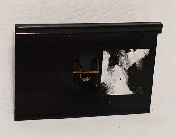 Frog Outline Open Brooch Vintage 1.5" Metal Oryx … - image 3