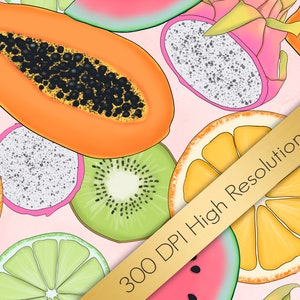 Op de afbeelding: Een digitale illustratie van verschillende vruchten, waaronder papaja, watermeloen, kiwi, drakenfruit, limoen en sinaasappel. De vruchten zijn in een patroon op een roze achtergrond gerangschikt. De tekst "300 DPI Hoge Resolutie" wordt weergegeven op een gouden lint.