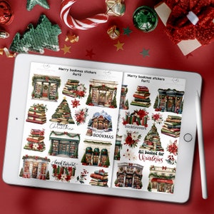 以下が含まれることがあります： デジタルタブレットには、クリスマスのテーマのステッカーが表示されています。ステッカーには、本屋、本の山、クリスマスツリー、お祝いの装飾のイラストが描かれています。「Merry bookmas stickers」やホリデーグリーティングなどのテキストが含まれています。タブレットは赤い表面にあります。