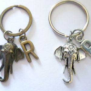 Chaveiro de elefante, chaveiro inicial, presente personalizado, dia das mães, presente para ela, chaveiro de elefante, acessório de bolsa, pingente de bolsa, chaveiro de carta