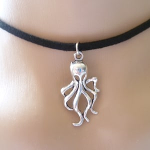 Octopus choker, octopus necklace, black choker,choker necklace,beach jewelry, sea life, silver charm,suede choker, gift, octopus jewellery
