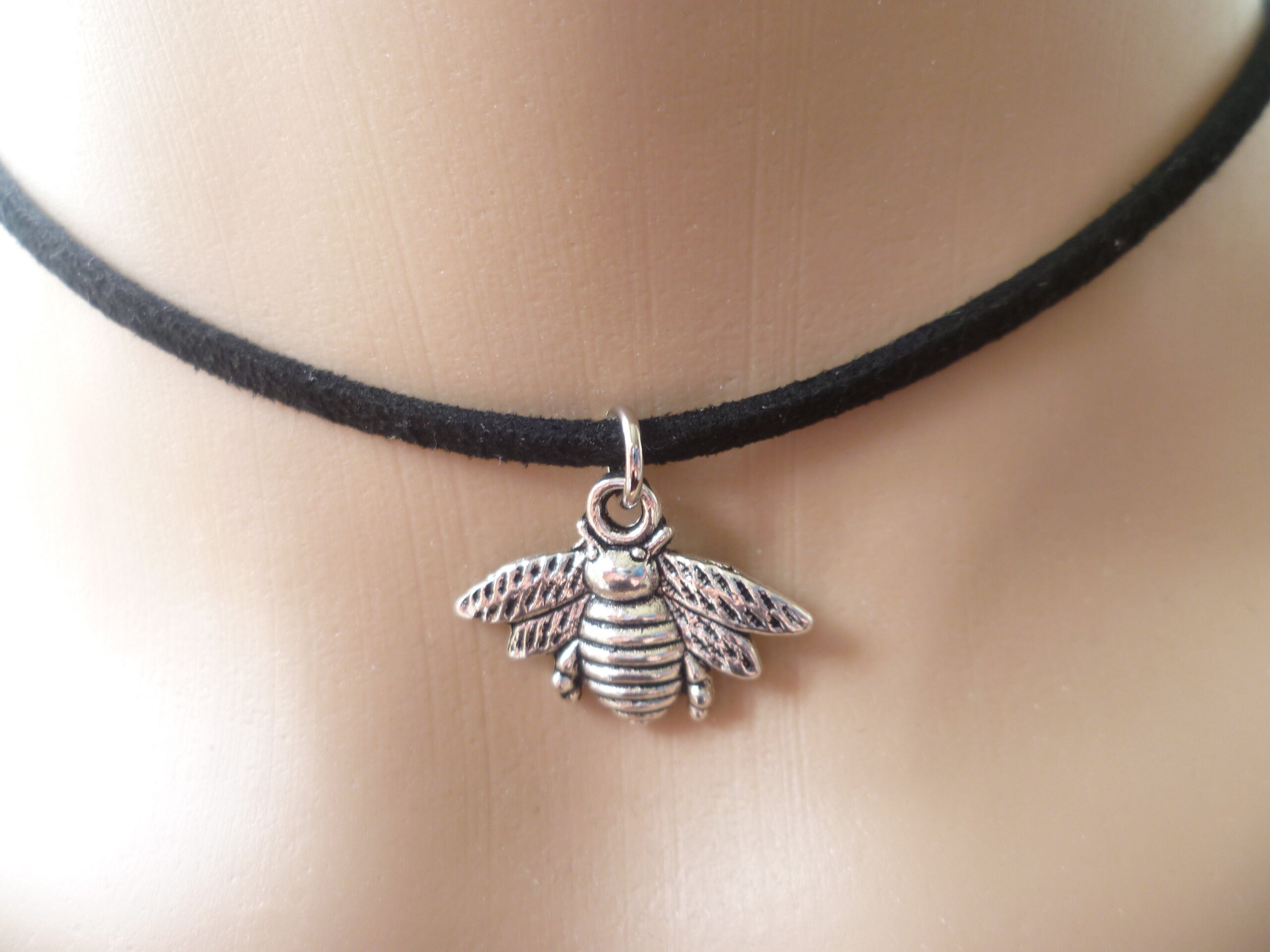 Bee choker clearance