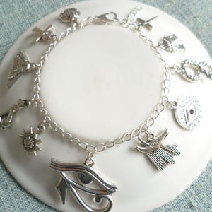 Pulsera egipcia, pulsera de plata, pulsera de dijes, joyería ankh, joyería egipcia, joyería de diosa, joyería de plata, hecho a mano, regalo, ojo, gato,