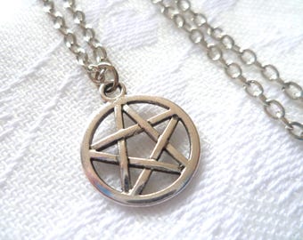 Silver Pentagram Necklace, Pagan Wiccan Jewelry, 18-inch Chain