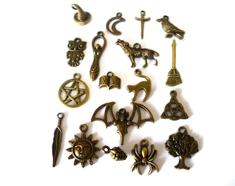 18 x Bronze Witchcraft Charms - Wiccan Pendants for Jewelry Making, Halloween, Pagan Crafts