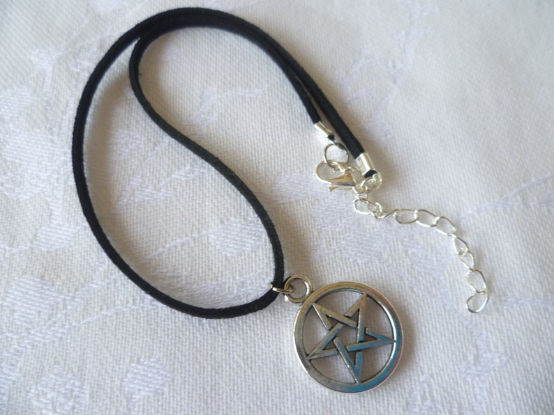 pentacle jewelry,wiccan jewelry,witch jewelry,pagan,choker necklace,black choker,gift,handmade suede choker, Pentagram choker